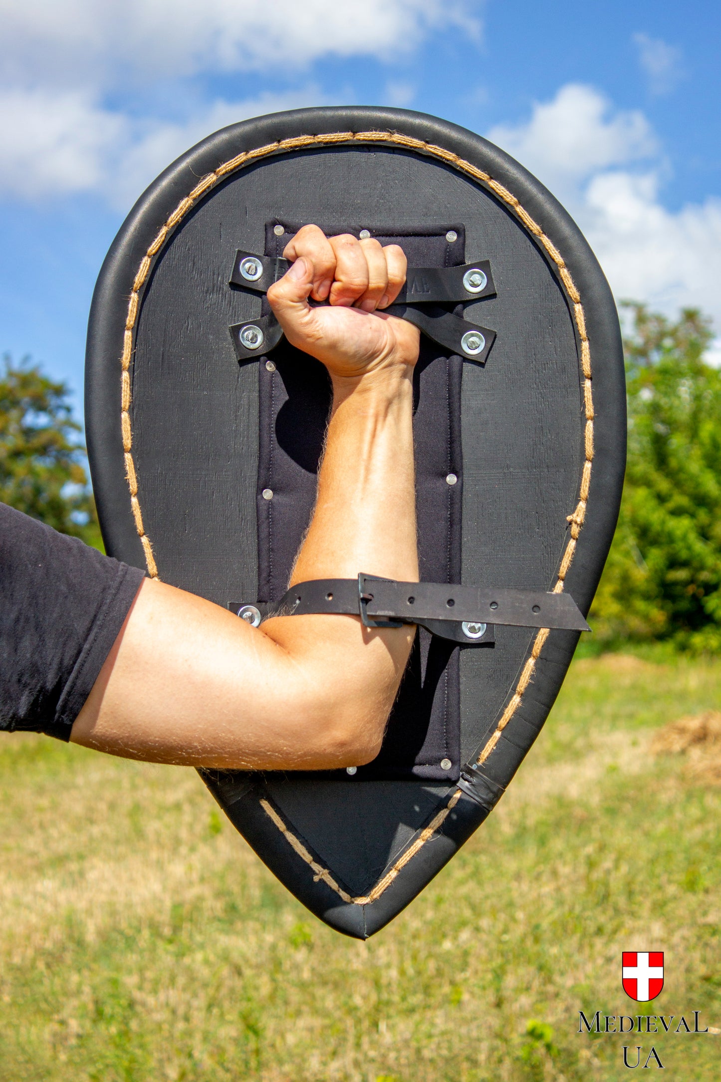 Little kite punch shield