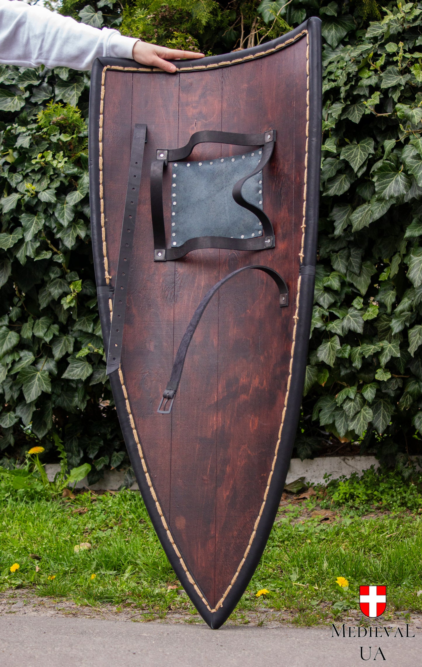 Big heater shield with cross pattern