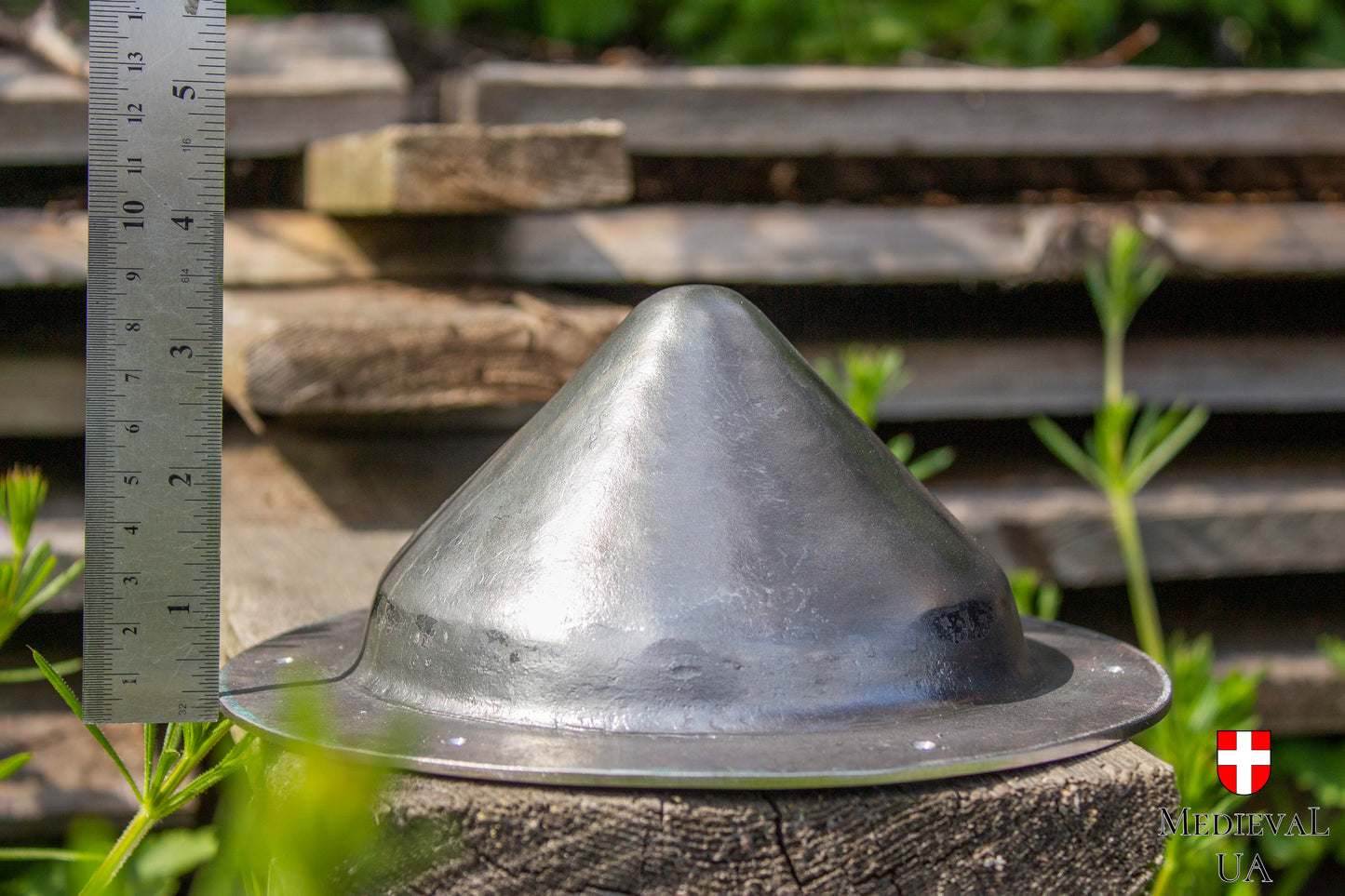 Metal shield boss, Type 5