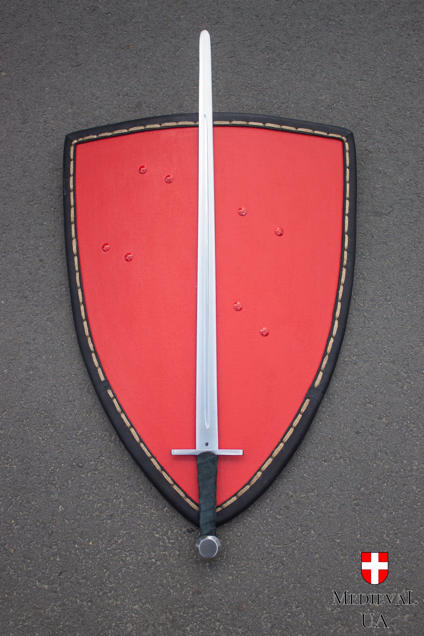 Heater set (shield + sword)