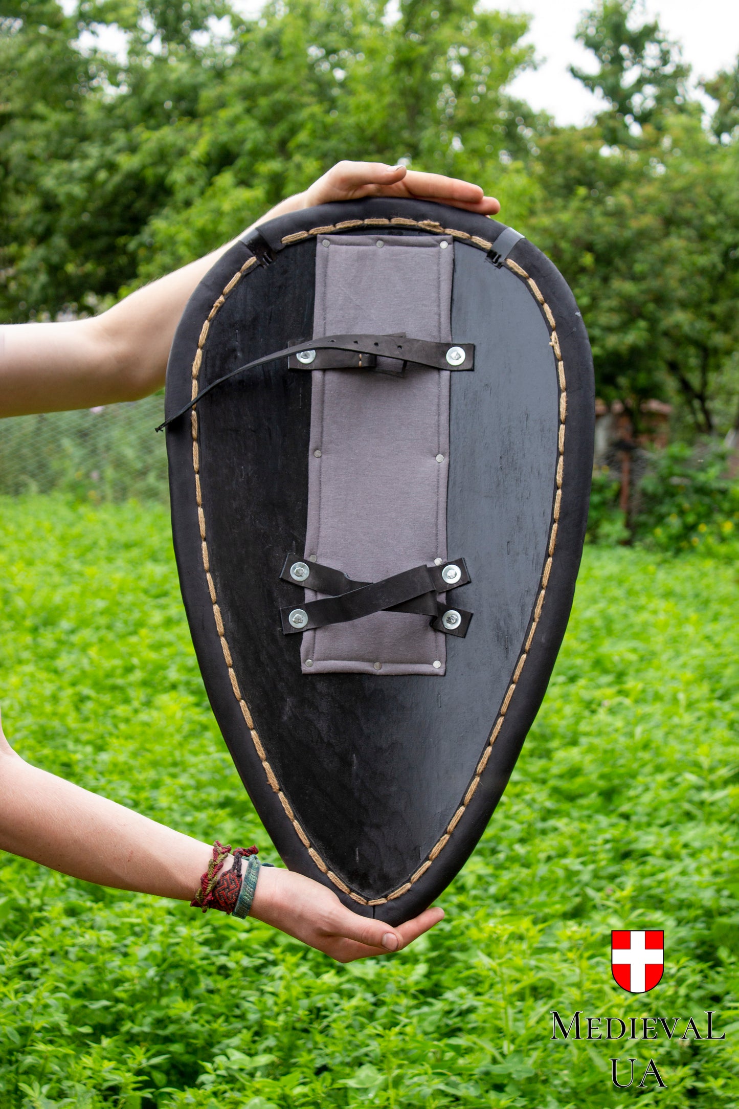 Punch Shield "Egg of dragon"