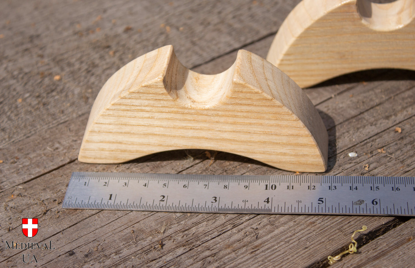 Wooden katana stand "Ash Tree"