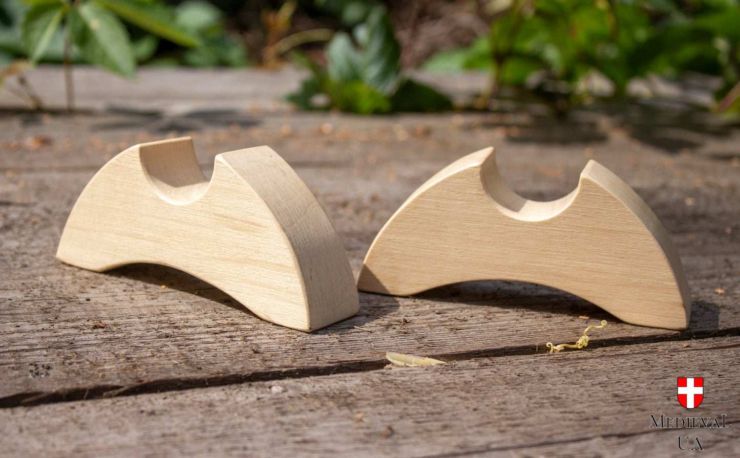Wooden katana stand "Hornbeam wood"
