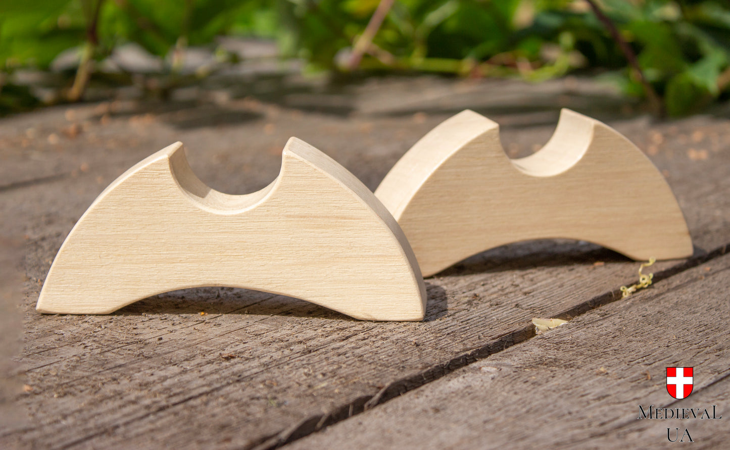 Wooden katana stand "Hornbeam wood"