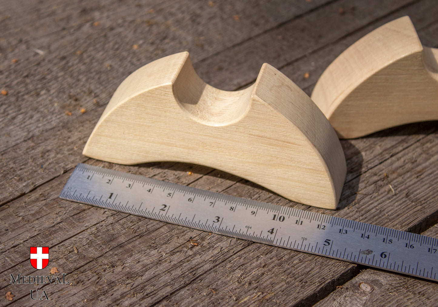 Wooden katana stand "Hornbeam wood"