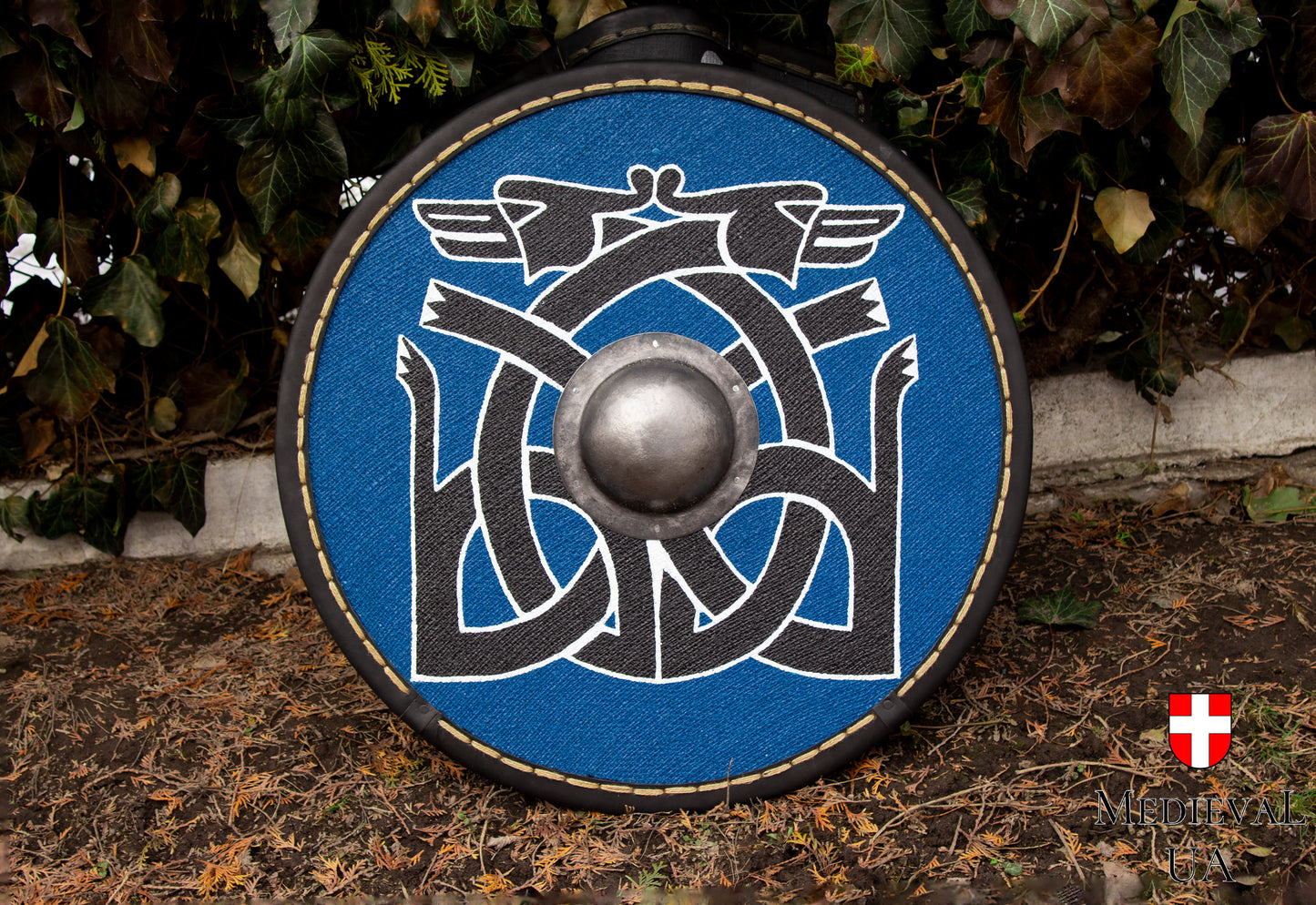 Viking round shield "Wolves", D=70cm