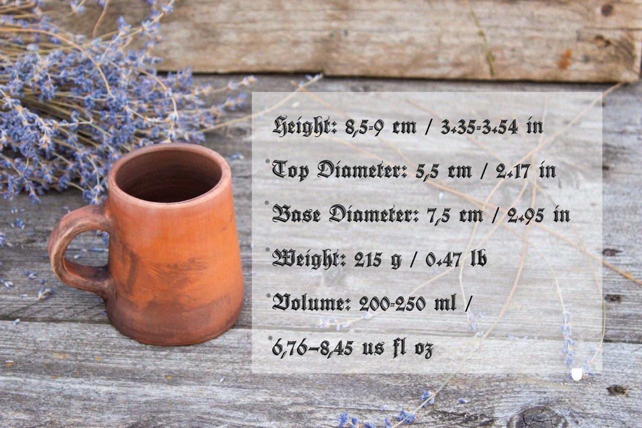 Size chart for the medieval clay cup with height, diameters, weight, and 200–250ml volume