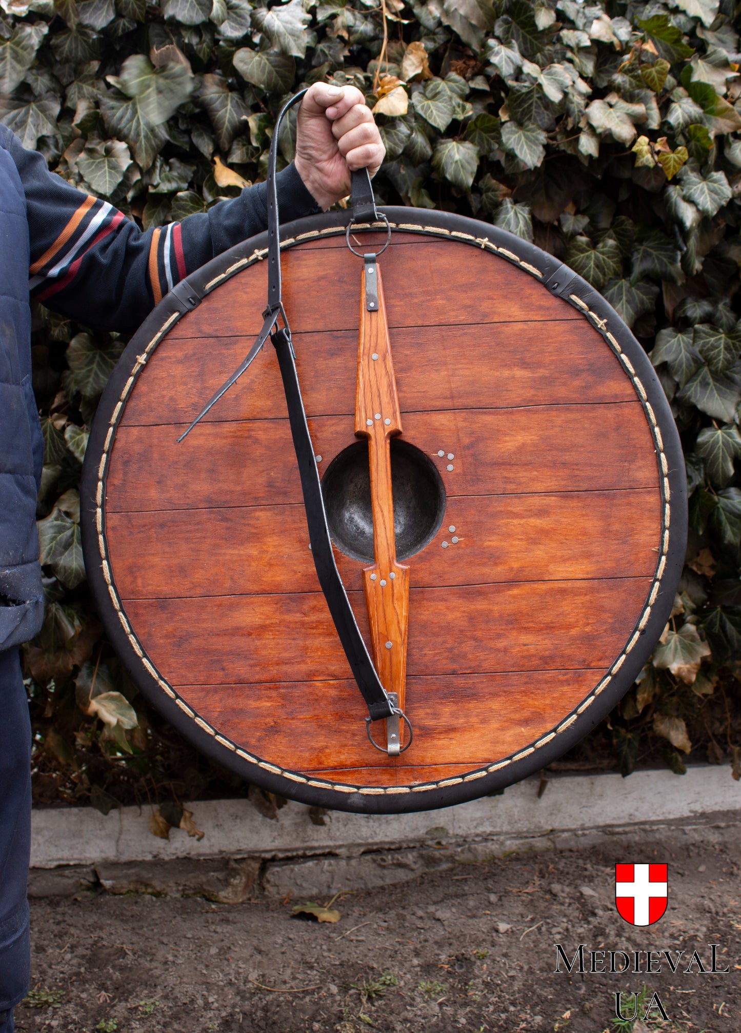 Viking round shield "Roland", D=70cm